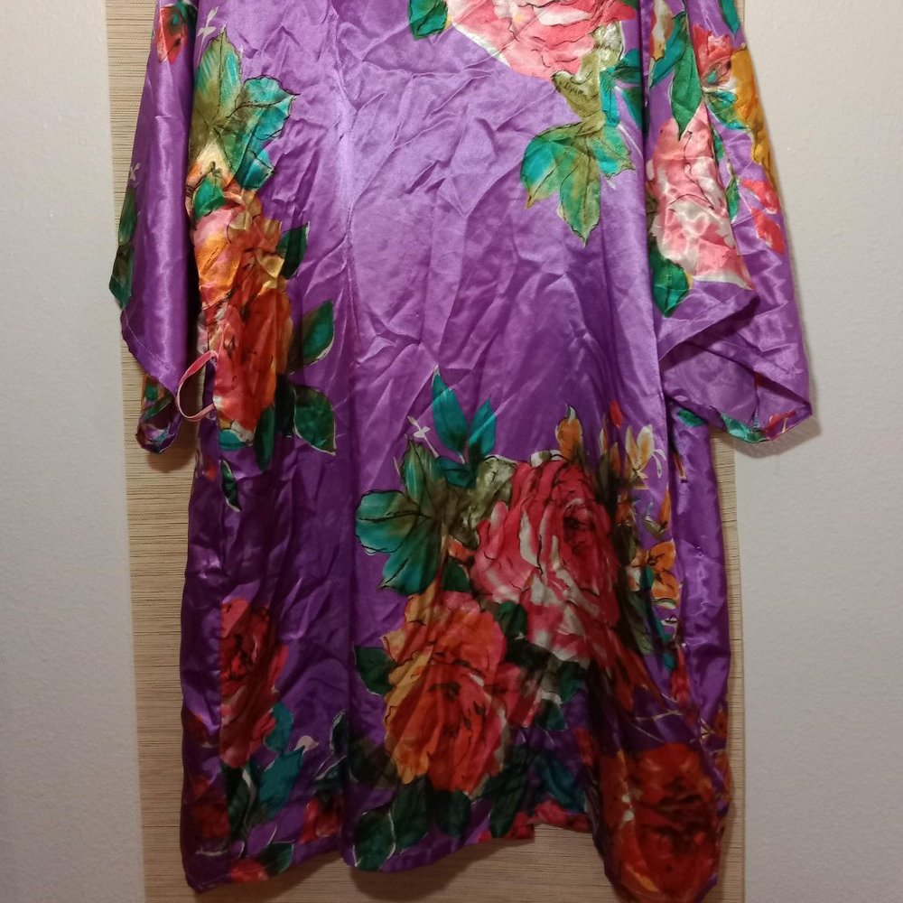 Floral Robe - Picture 6 of 6